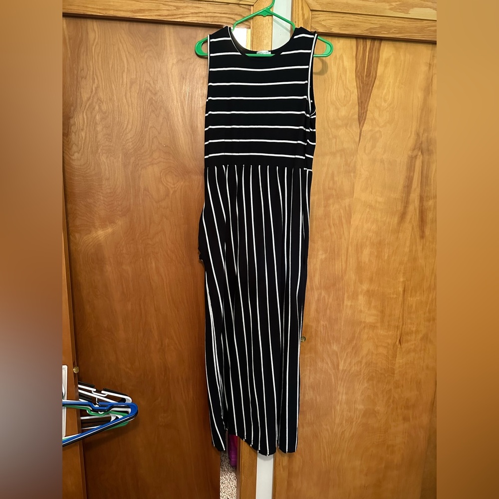 Black and White Striped Sleeveless Dress